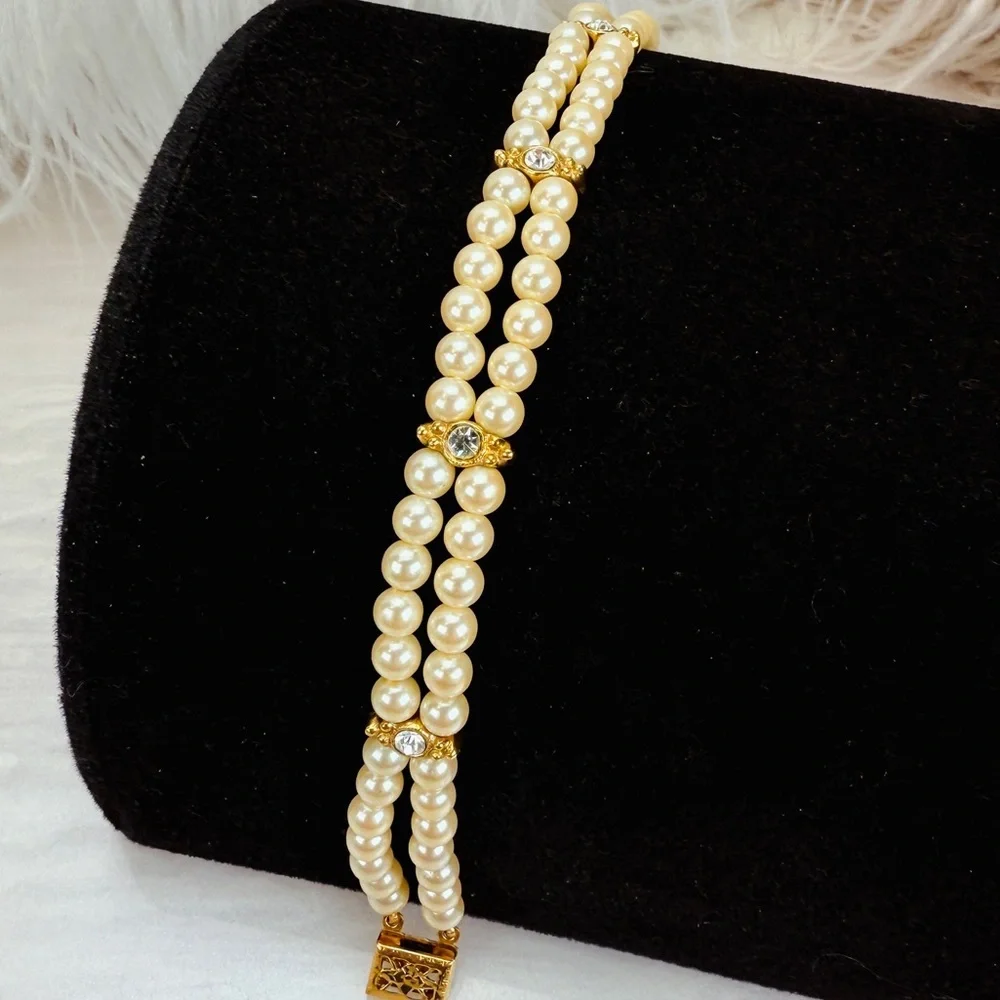 Vintage goldtone faux pearl, bling accent, double strand bracelet